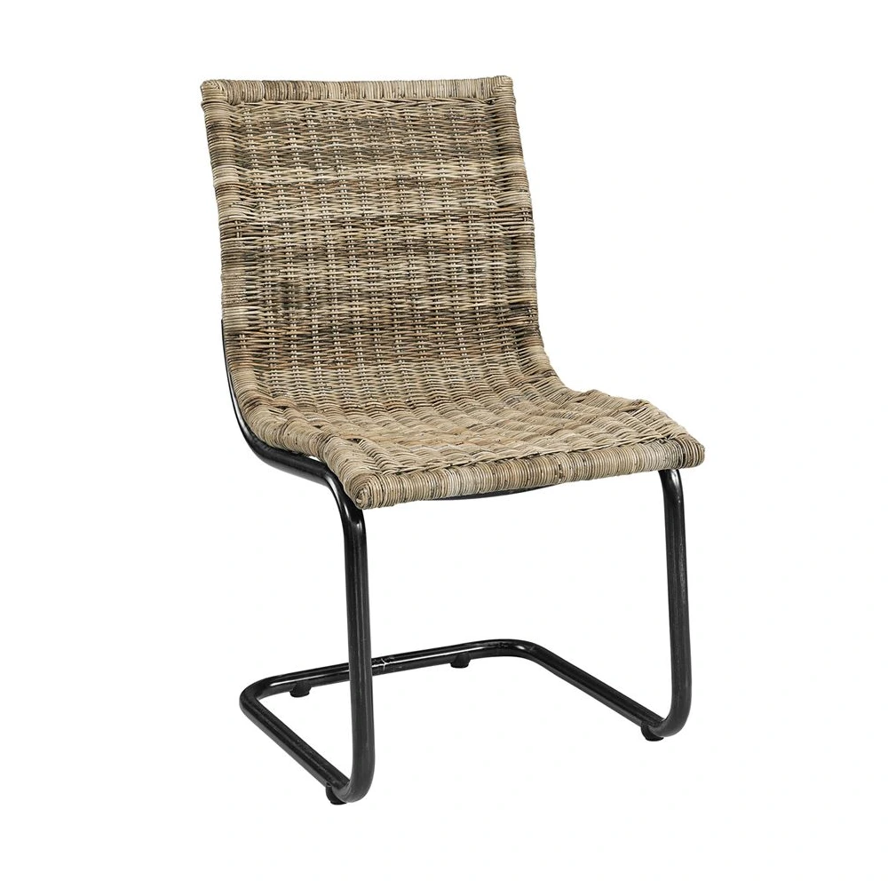 Rattan dining chair in a natural colour on a strong iron base.