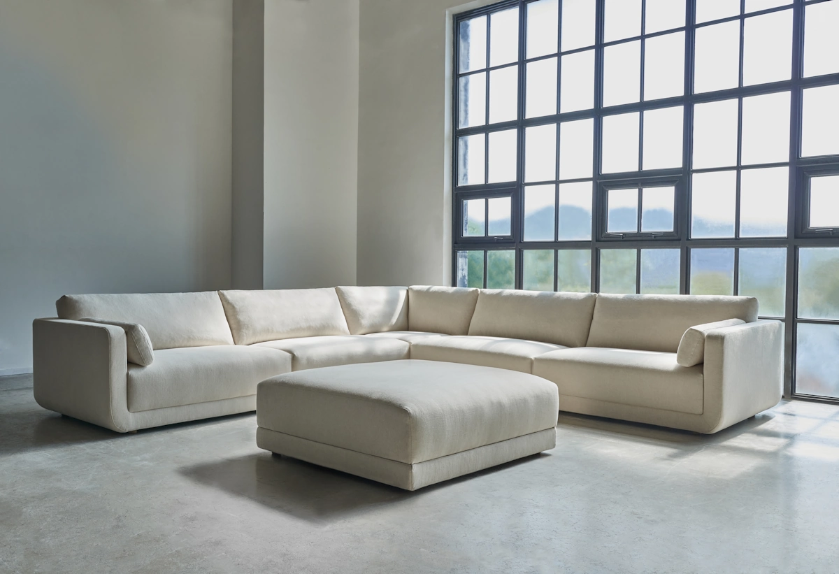 Halo Poly Ottoman - Image 2